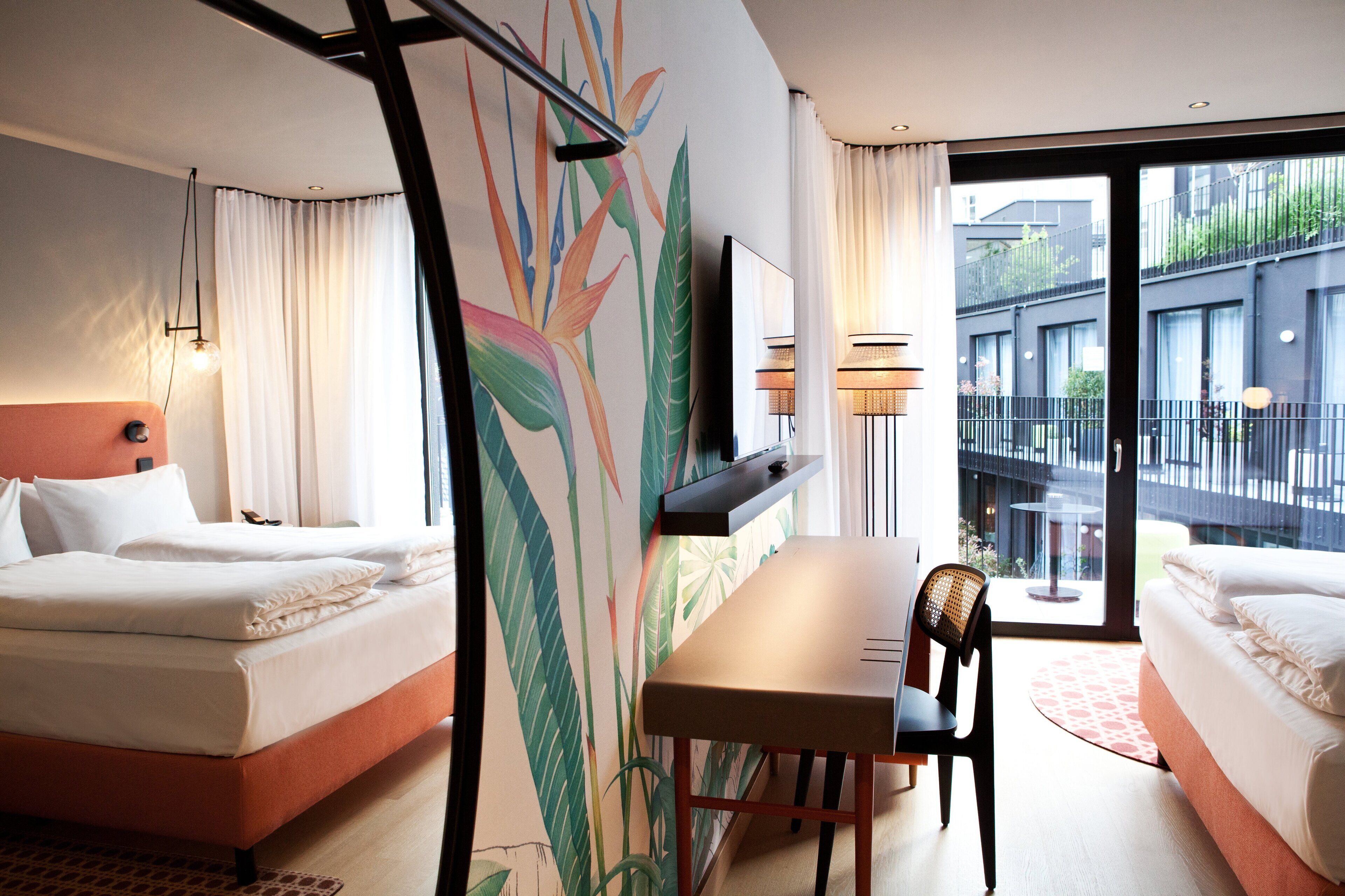 standard room, 1 queen bed (balkon) | 1 bedroom, hypo-allergenic bedding, minibar, desk