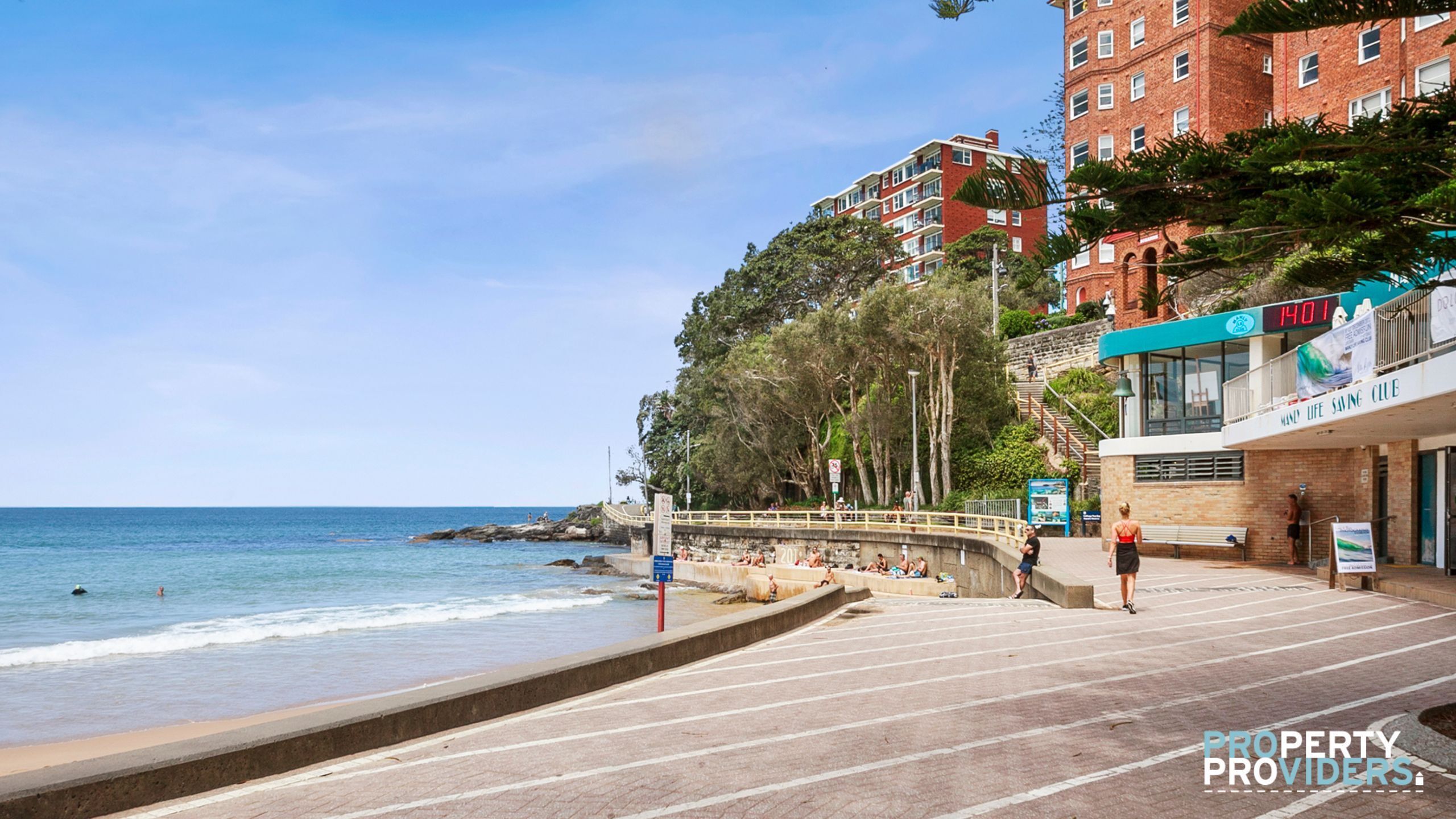 50m to Manly beach - 3 bedrooms + pets welcome — image 8