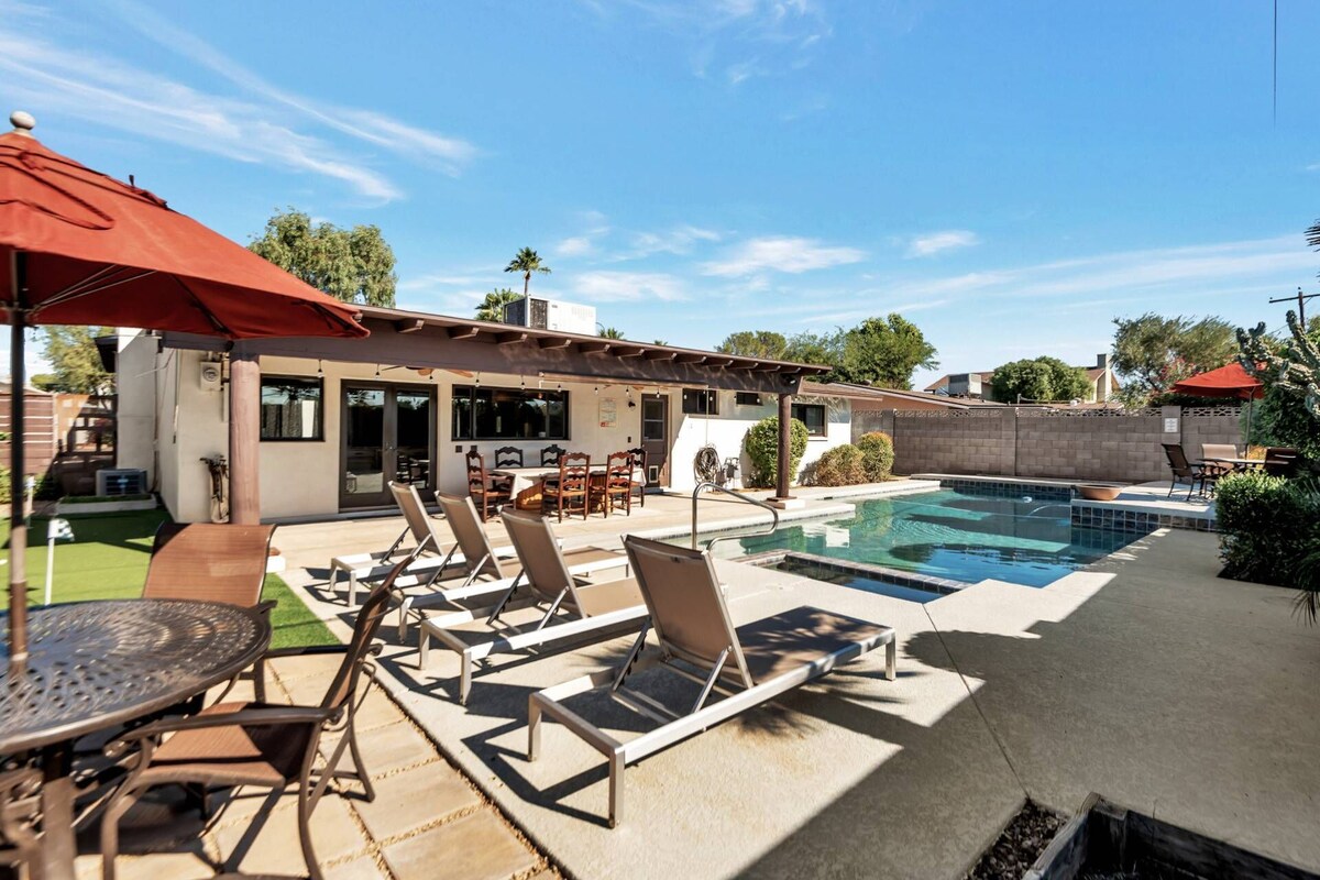 Great Location PVT HTD Pool Plus Separate Casita, Dog Friendly, Free Golf, Near Dining & Shopping
