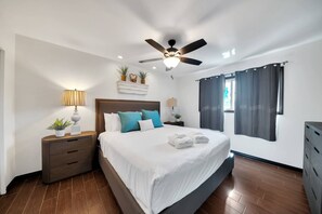 4 Schlafzimmer, Bügeleisen/Bügelbrett, kostenloses WLAN