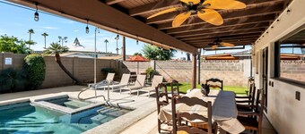 Great Location PVT HTD Pool Plus Separate Casita, Dog Friendly, Free Golf, Near Dining & Shopping