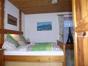 1 bedroom, internet, bed sheets