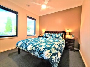 3 chambres, fer et planche à repasser, Wi-Fi gratuit, draps fournis