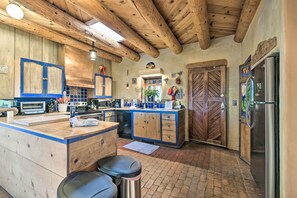 Refrigerador, microondas, parrilla de estufa y lavavajillas
