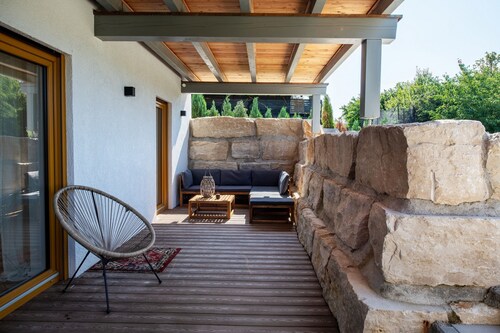 Ferienhaus Megumi, 160m², 4 Schlafzimmer, 3 Bäder, max. 8 Pers., Balkon, WLAN