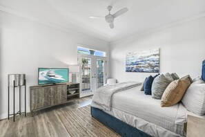 4 bedrooms, iron/ironing board, travel cot, free WiFi - All Decked Out by AvantStay | Pool & Private Beach Access, Bikes Provided (Seacrest Beach)