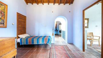 7 Schlafzimmer, Bügeleisen/Bügelbrett, kostenloses WLAN, Bettwäsche