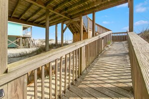 Property grounds - BEACHFRONT PRIVATE HOME, WATERFRONT VIEWS OF THE GULF! (Gulf Shores)