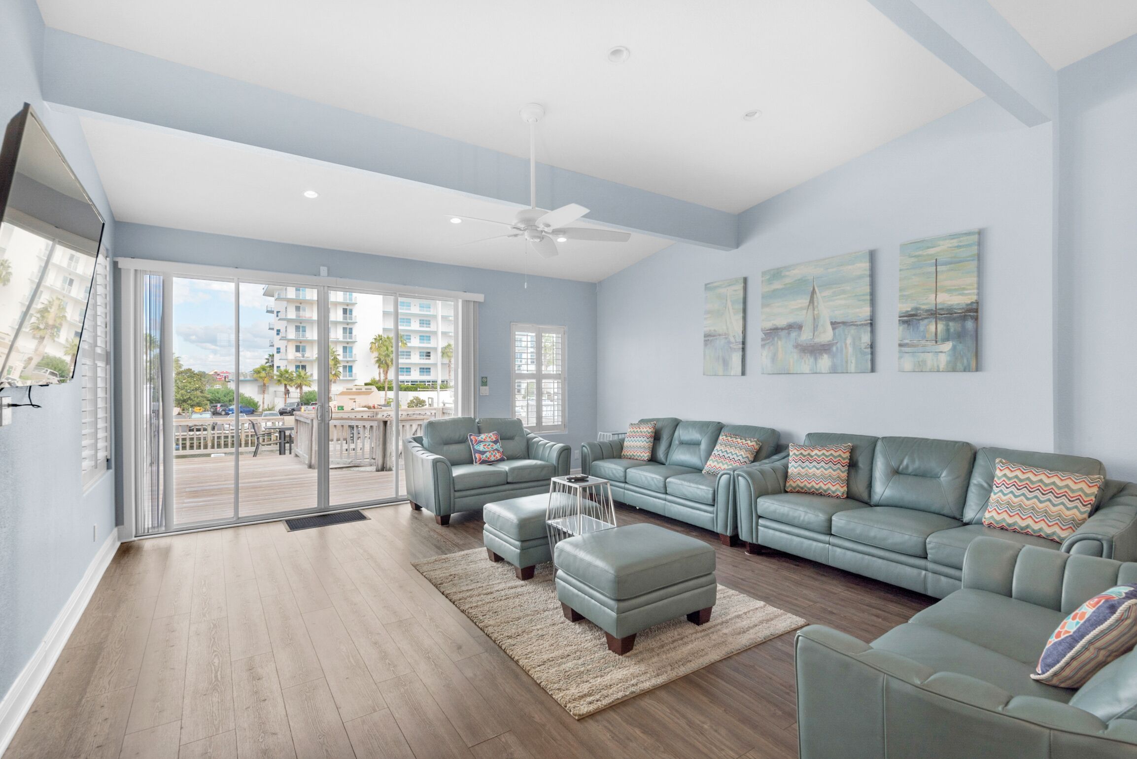 We❤️Snowbirds-Private Boat Dock & Slip-Pet Friendly-4BR Gone Coastal