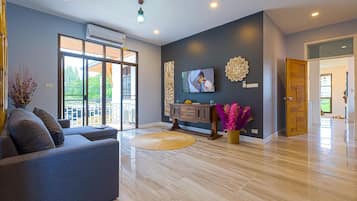 Family Villa | Living area | Smart TV