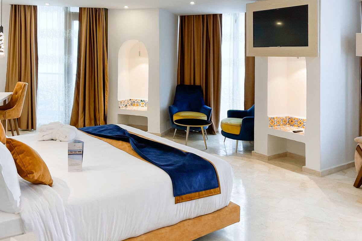 Seprai katun Mesir, seprai premium, minibar, dan Wi-Fi gratis