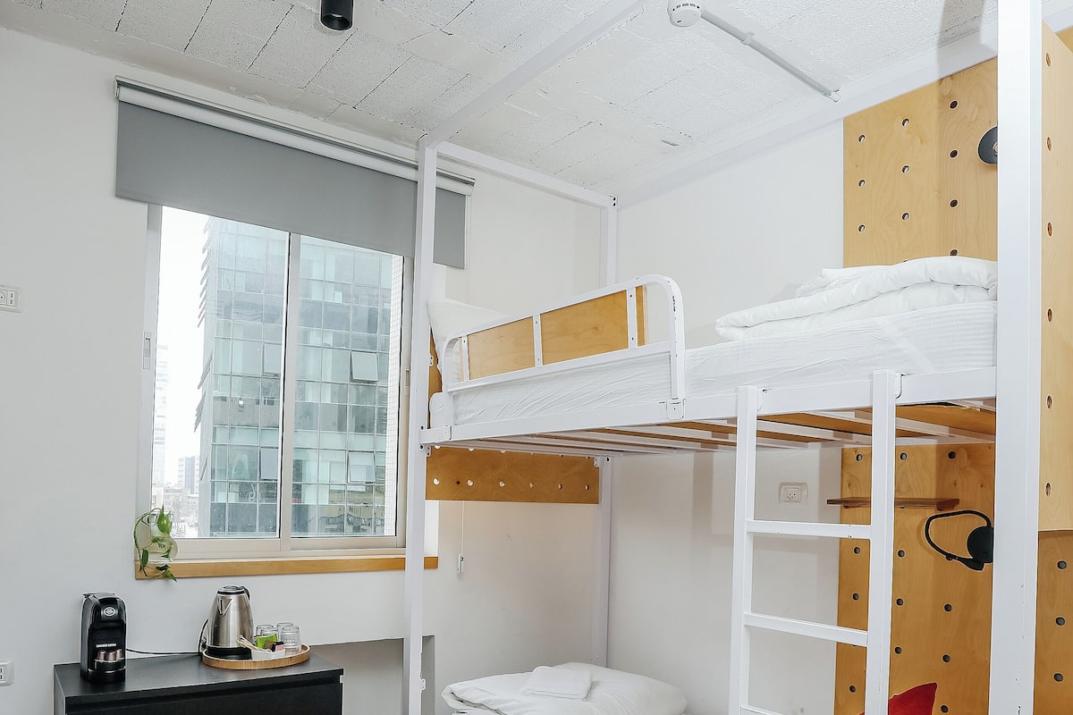 Comfort Quadruple Room, Private Bathroom | Individually decorated, individually furnished, desk, iron/ironing board