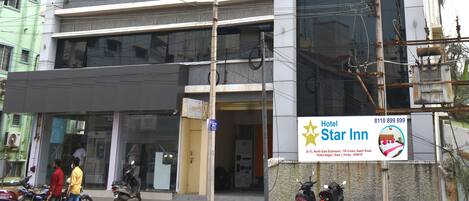 Fachada de la propiedad