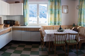 House | Private kitchen | Fridge, microwave, oven, stovetop - 10bedroom House Obertauern-salzburg for 30 People (Radstadt)