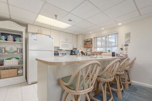 Microwave, dishwasher