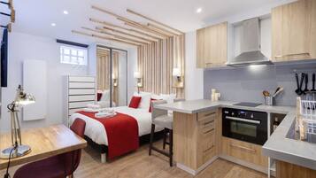 1 bedroom, iron/ironing board, free WiFi