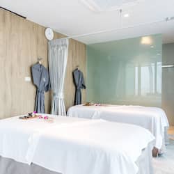 Bilik rawatan pasangan, rawatan badan, urut tuaman batu, urutan Thai