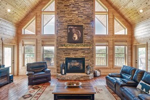 Smart-TV, peis, videospill og bordtennis