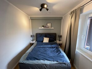 2 bedrooms, WiFi, bed sheets - Modern holiday apartment with terrace in Büsum (Büsum)