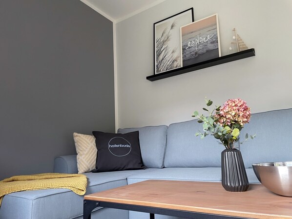 TV - Modern holiday apartment with terrace in Büsum (Büsum)