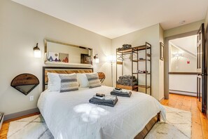 3 chambres, bureau, fer et planche à repasser, Internet