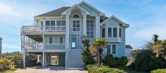 Summer Dream - Corolla, Whalehead, 300 Yds to Beach, Ocean View, Foosball, Pool, Hot Tub, Pets OK
