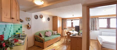 1 bedroom, travel crib, free WiFi, bed sheets