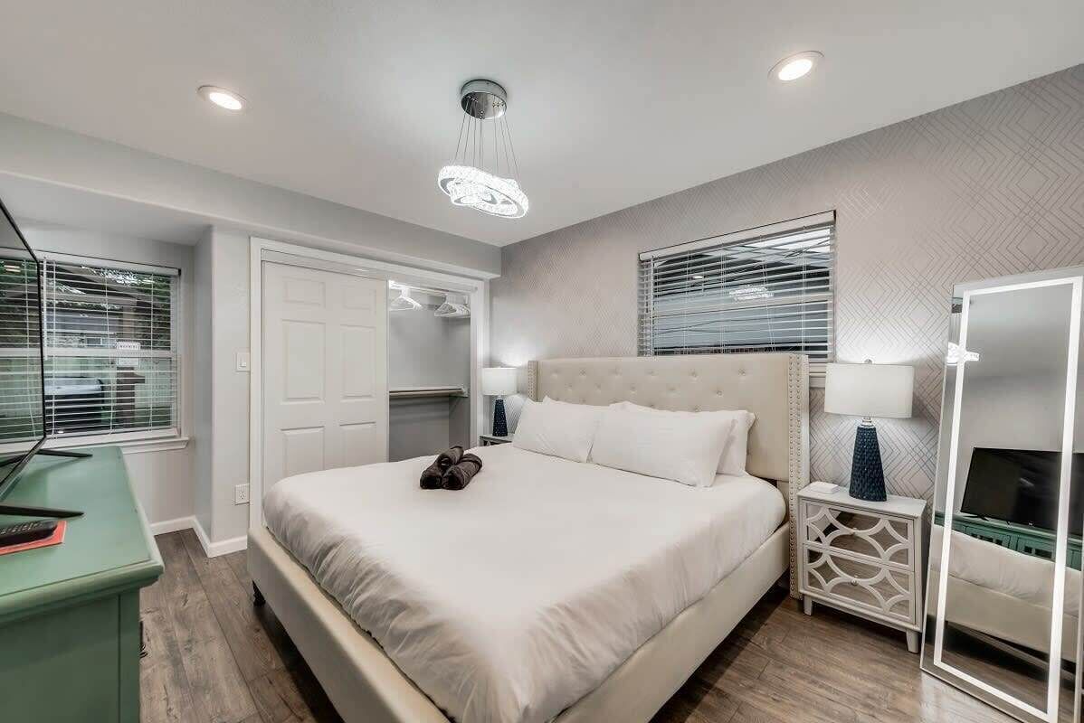 5 多间卧室、熨斗/熨衣板、WiFi、床单