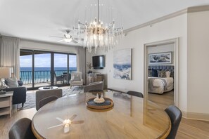 4 Schlafzimmer, BĂŒgeleisen/BĂŒgelbrett, kostenloses WLAN, BettwĂ€sche