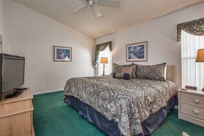 Casa, 4 quartos | 4 quartos, ferros/tábuas de passar roupa, Wi-Fi de cortesia