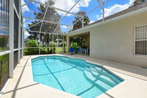 Unclassified image, 2 of 27, button - Esprit-3 Bedrooms House w/pool-4100ES 3 Home by RedAwning (Davenport)