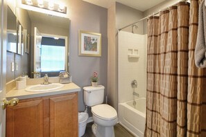 Huis, 4 slaapkamers | Badkamer