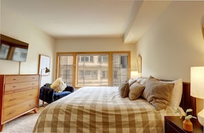 Condo, 4 Bedrooms