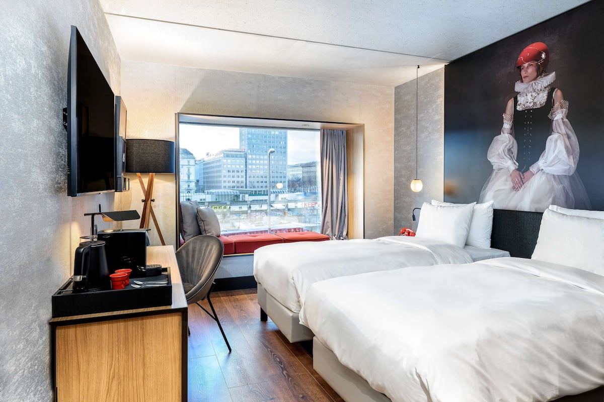 Standardzimmer, Flussblick | 1 Schlafzimmer, Zimmersafe, Schreibtisch, laptopgeeigneter Arbeitsplatz