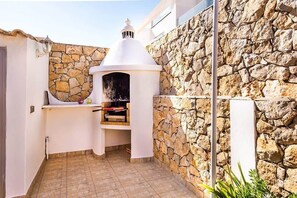 Terrace/patio - Casa Dos Pais - Fabulous house with pool and views (Vale da Parra)