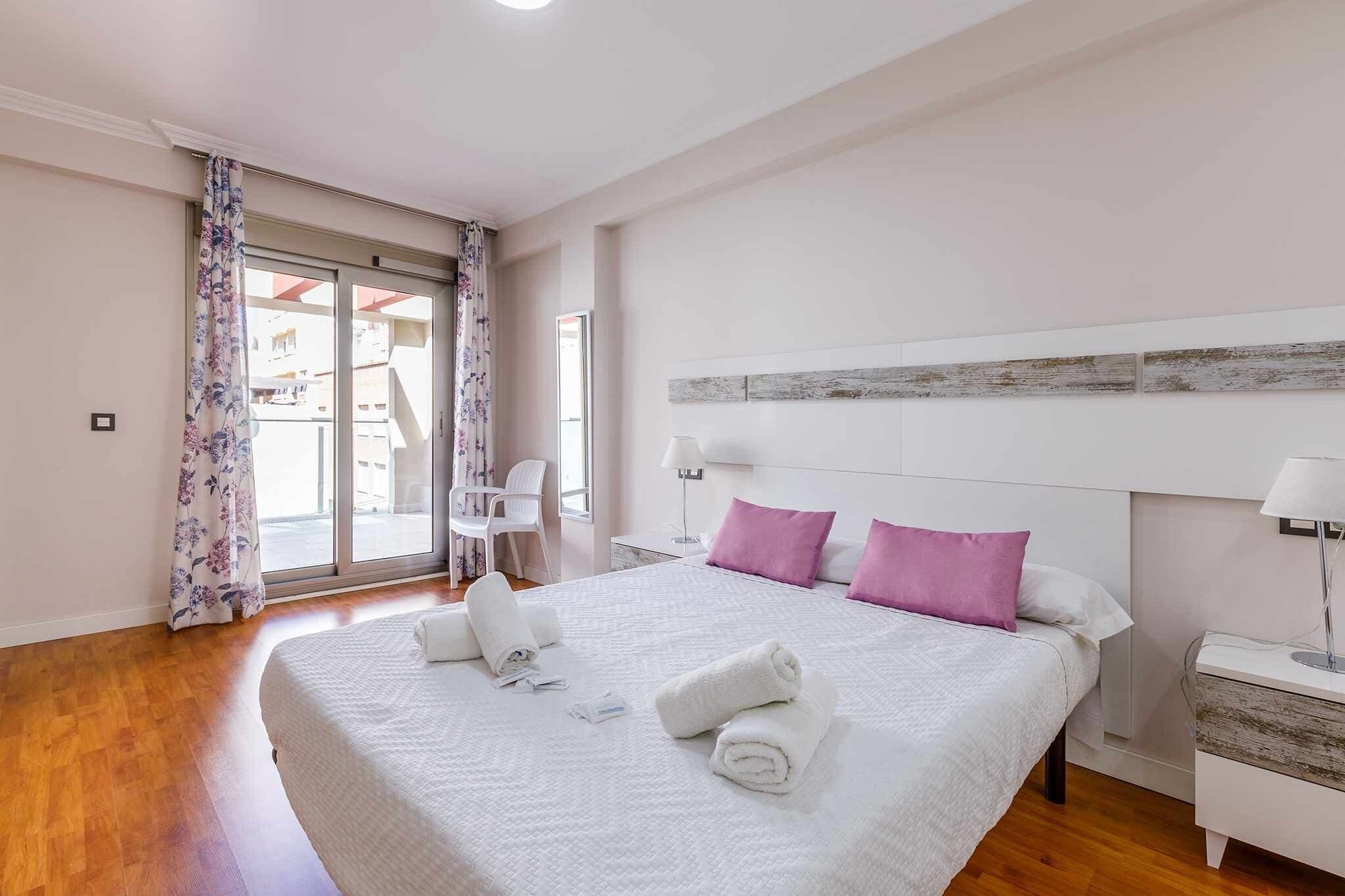 2 soverom, strykejern/-brett, reiseseng for barn og wi-fi (inkludert)