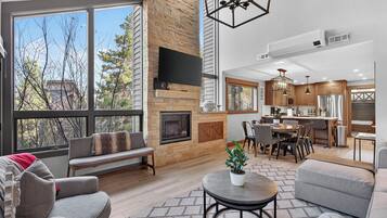 智能电视、壁炉