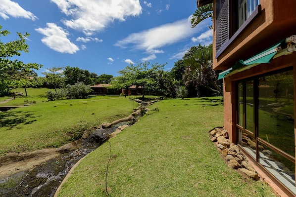 Superior Villa | Garden view