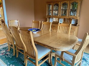 Dining - Private home on 37 acres with stunning mountain views (Shaftsbury)