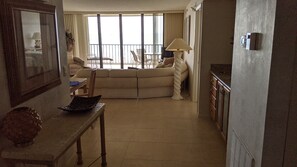 TV - BEAUTIFUL GULF-VIEW CONDO (Longboat Key)