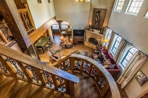 Interior - Unique mountain home with hot tub (Angel Fire)