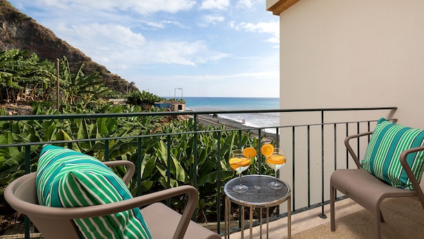 Property grounds - Madalena Sunset by Madeira Sun Travel (Ponta do Sol)