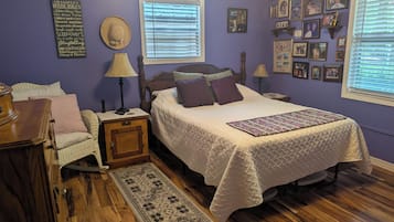 2 Schlafzimmer, Schreibtisch, Bügeleisen/Bügelbrett, kostenloses WLAN