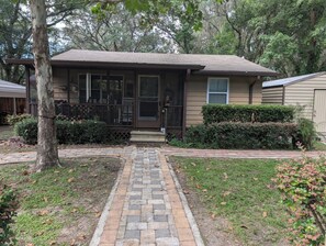 Exterior detail - Southern Country Comfort (Fort McCoy)