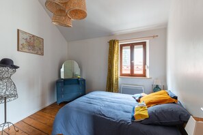 2 Schlafzimmer, Bügeleisen/Bügelbrett, kostenloses WLAN