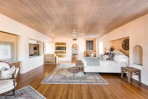 12 bedrooms, in-room safe, desk, iron/ironing board - Grand Adobe - 28 Guests, 12 Bedrooms, Heated Pool (Phoenix)