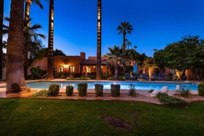 Ulkouima-allas, lämmitetty uima-allas