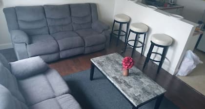 Quiet cozy Apartment near Salem,ma