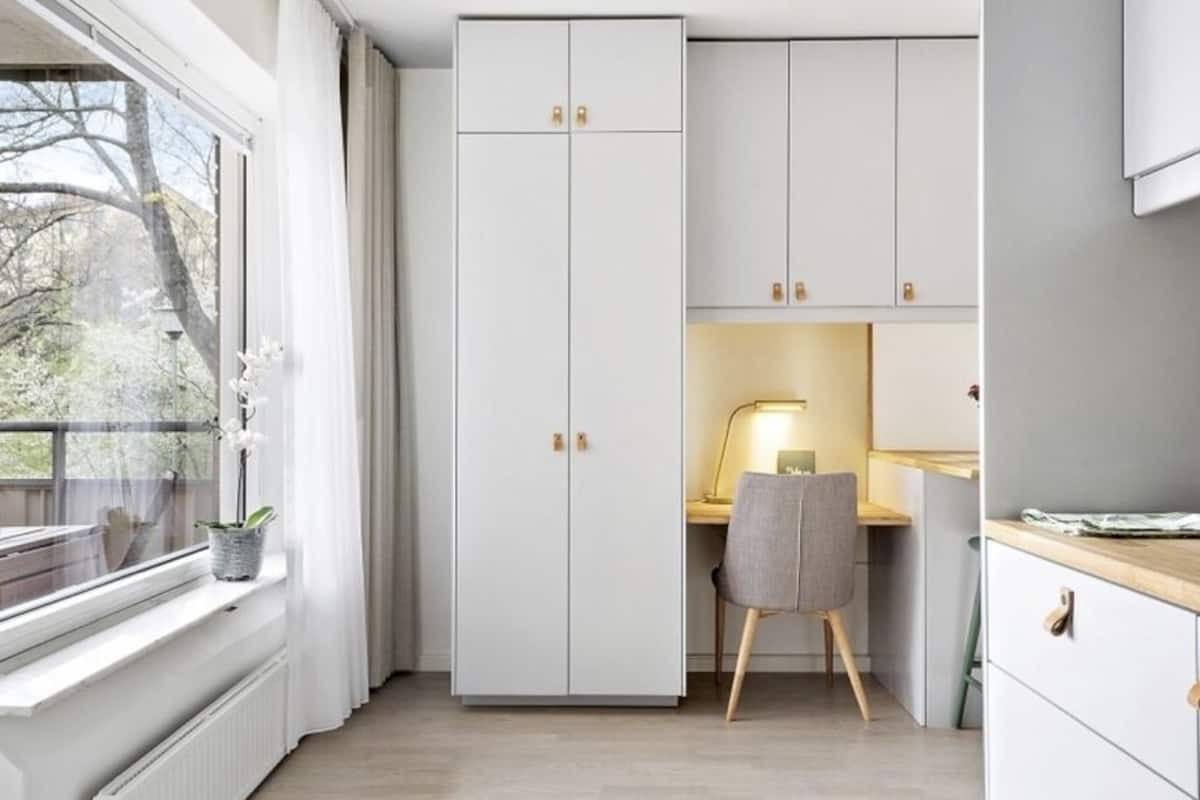 superior apartment, 1 queen bed, balcony | private kitchenette | electric kettle