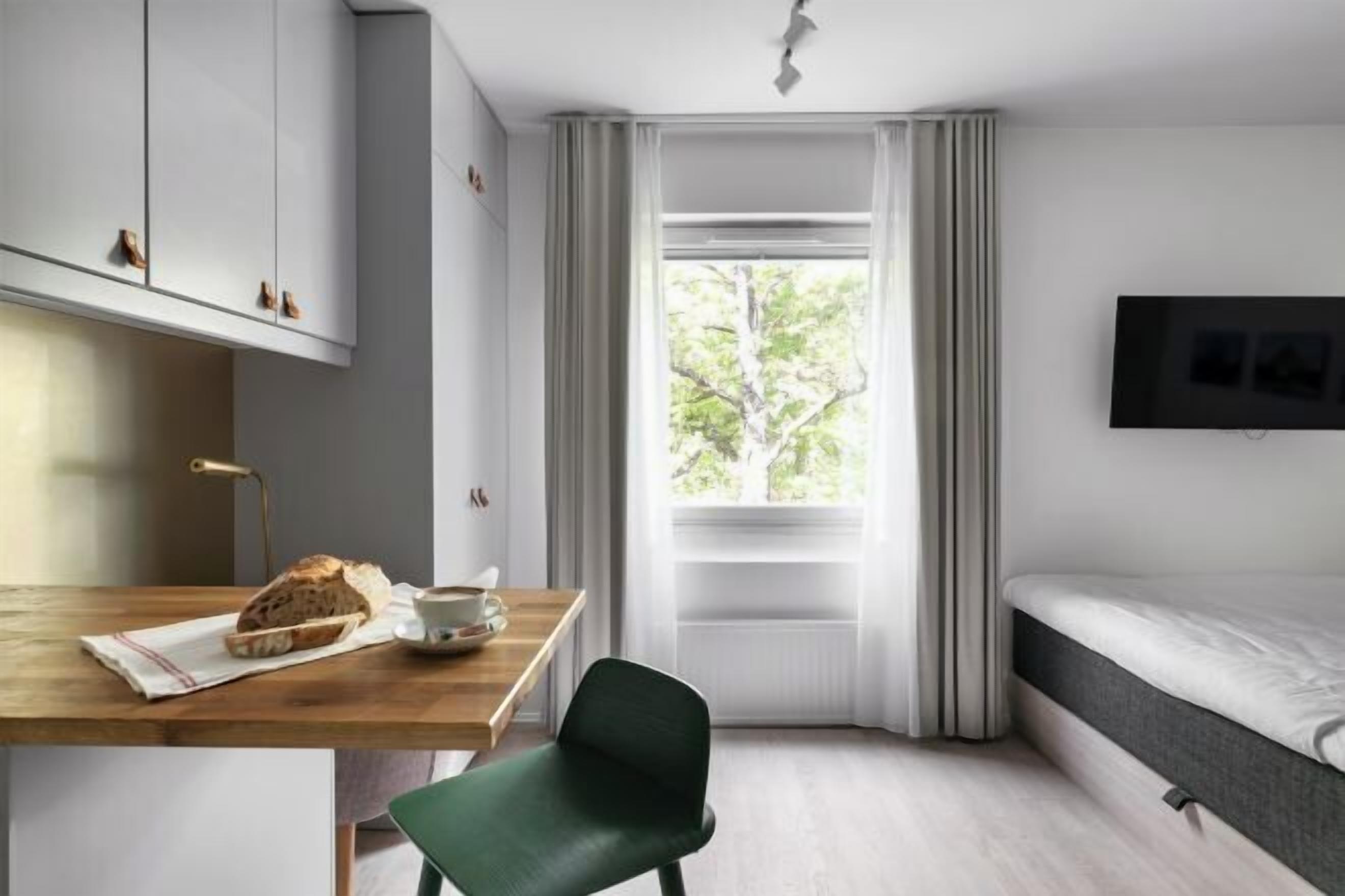 Decoración personalizada, muebles diferentes y escritorio 